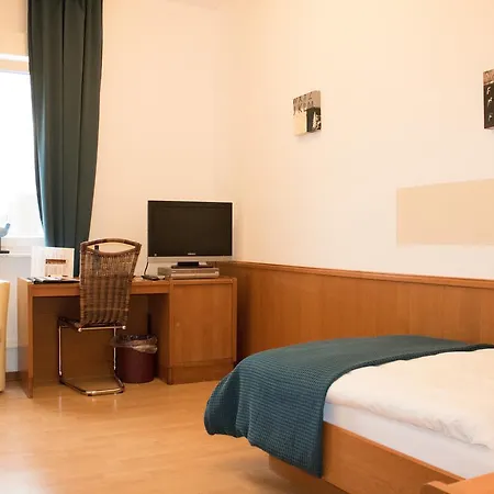 Stadthotel 3* Rüsselsheim